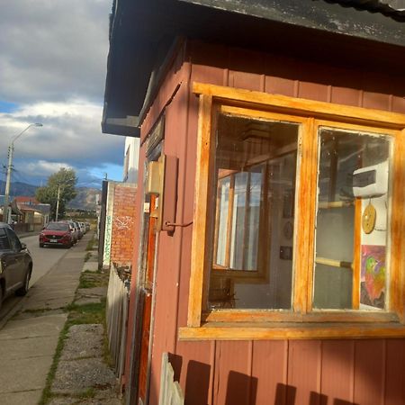 Isaac House Hotel Puerto Natales Kültér fotó