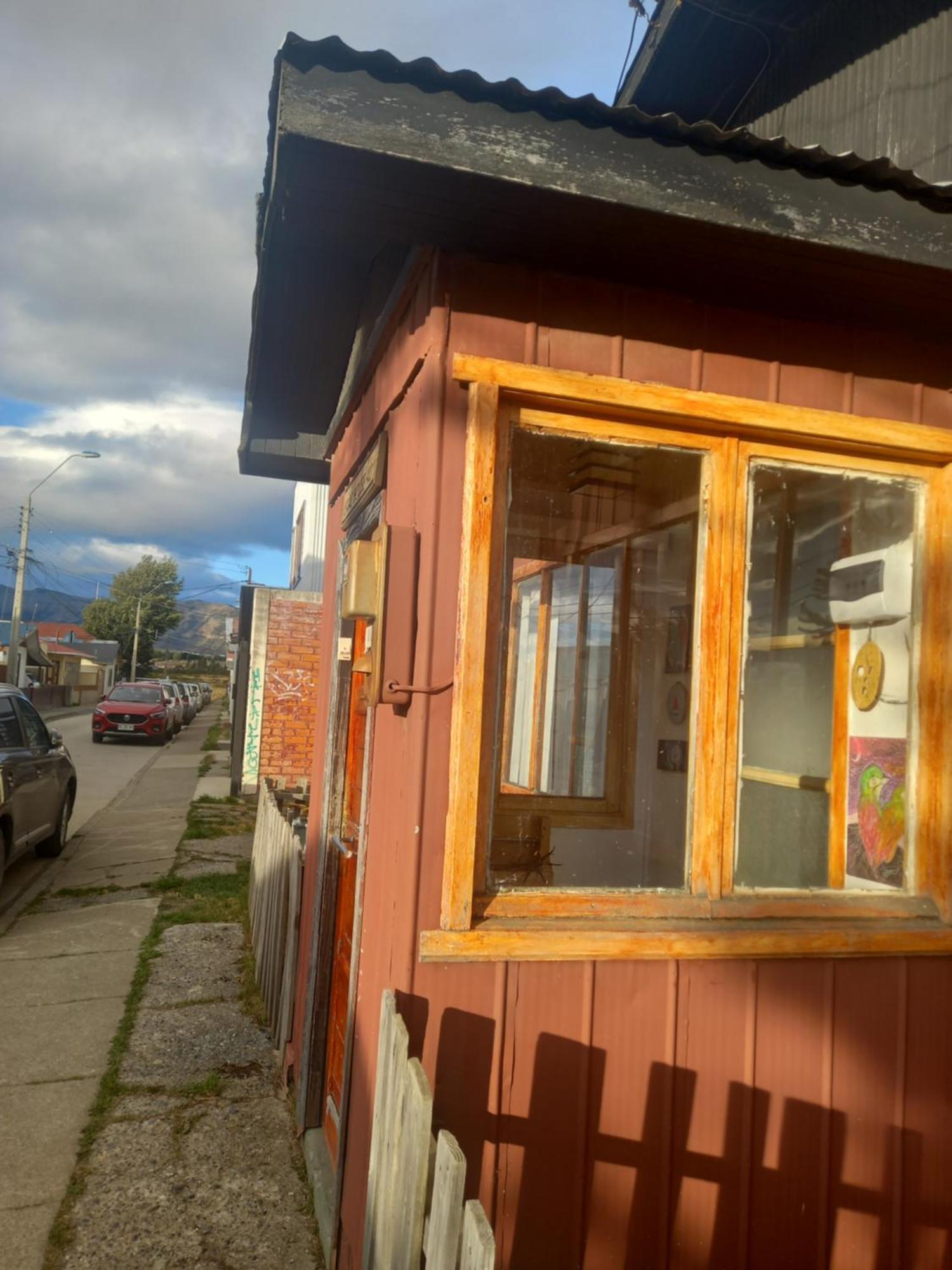 Isaac House Hotel Puerto Natales Kültér fotó